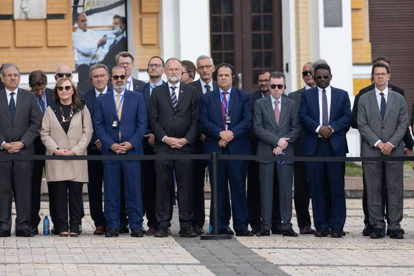 M. le Chargé d'Affaires Ahmed Ouail a pris part aujourd'hui à la commémoration de la Journée de la Constitution en Ukraine,