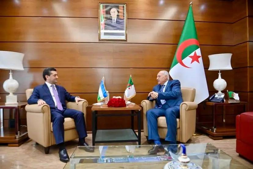 السيد عطاف يستقبل نظيره الاوزبكستاني