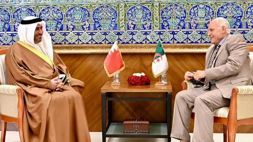 السيد عطاف يستقبل سفير مملكة البحرين