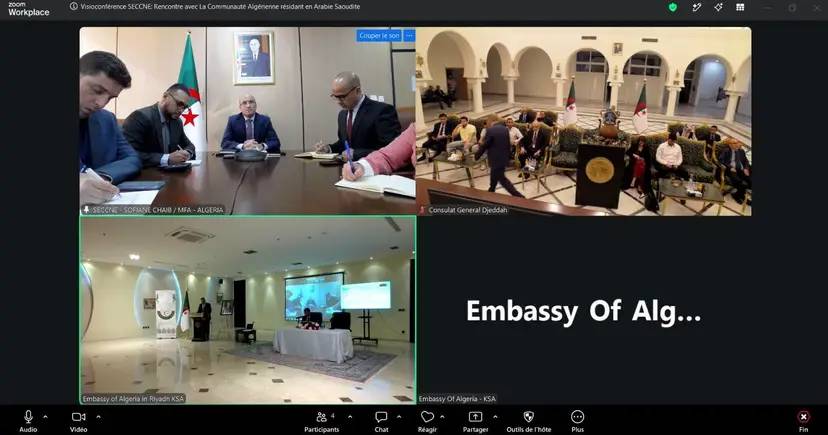 Mr. Chaib, alongside the Minister of Knowledge Economy and Startups, chairs a videoconference meeting with members of the Algerian community in Saudi Arabia.